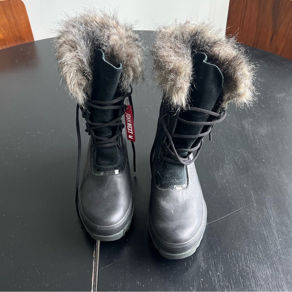 BNWT Joan of arctic boots- black size 11